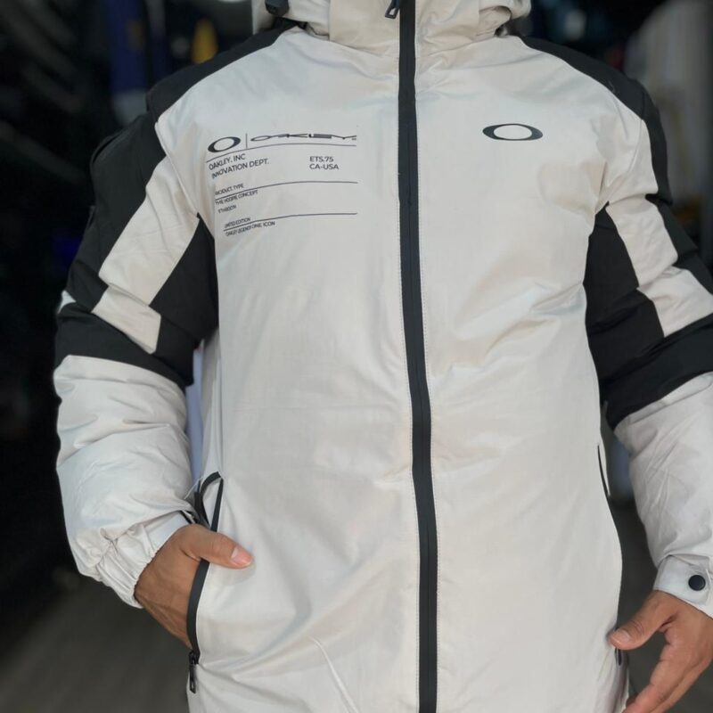Bombojaco Oakley