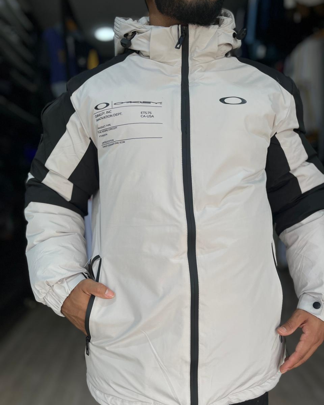 Bombojaco Oakley